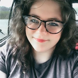 Meet your Posher, Haley